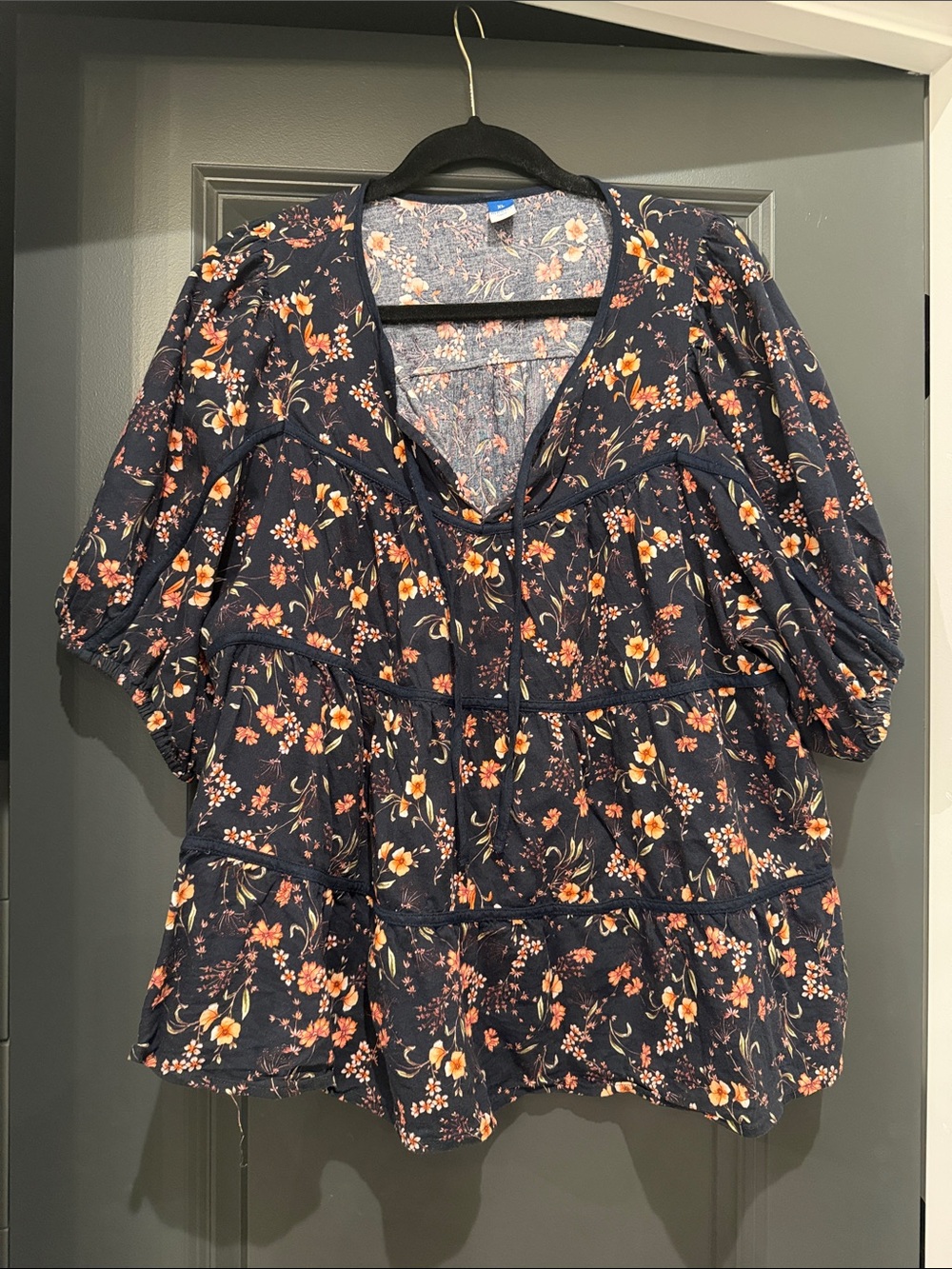 Old Navy Women’s Black Floral Peasant Top